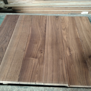 WALNUT 15X90X900MM